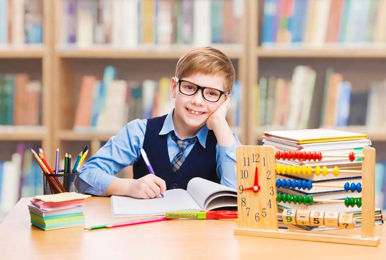 آمادگی برای سنجش ورود به مدرسه در کرج